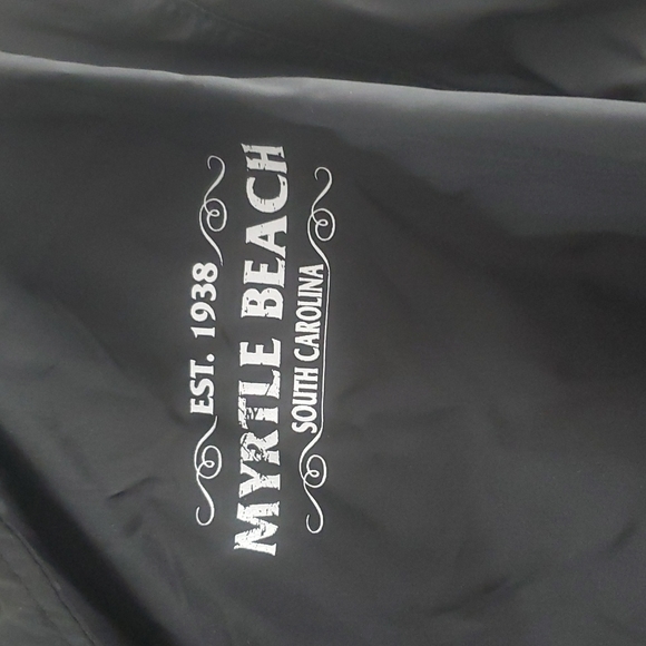 NWOT Mens lightweight rain jacket size Medium - Picture 2 of 7